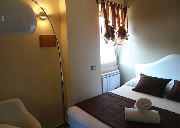 ベッド・アンド・ブレックファスト Aida Charming