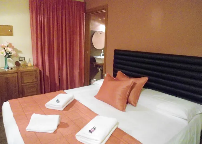 ベッド・アンド・ブレックファスト Aida Charming 2*