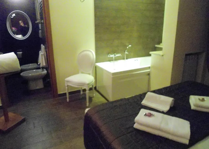 Aida Charming ベッド・アンド・ブレックファスト 2*