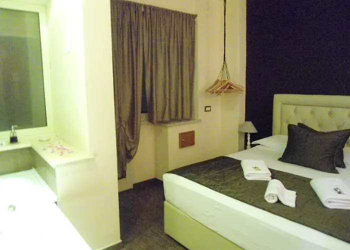 ベッド・アンド・ブレックファスト Aida Charming 2*