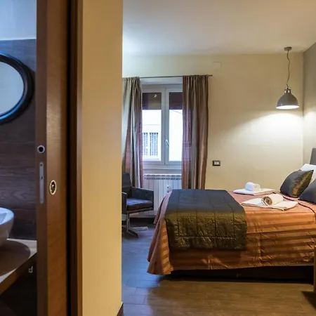 Aida Charming Nocleg ze śniadaniem 2*