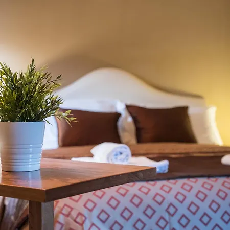 Aida Charming Bed & Breakfast Rom