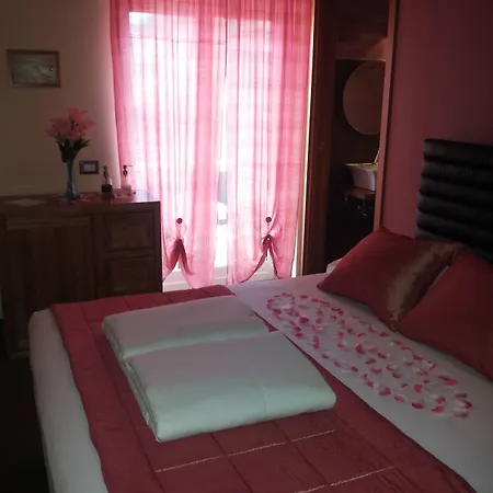 Aida Charming Bed & Breakfast Rom