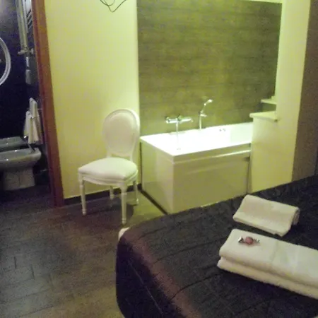 Aida Charming Bed & Breakfast 2*