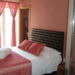 Aida Charming Oda ve Kahvaltı 3*